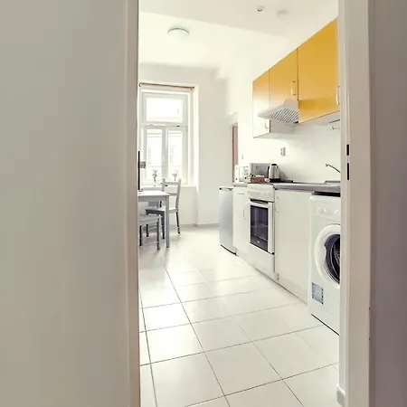Stylish In Heart Of Zizkov Near Iconic Sites Apartment